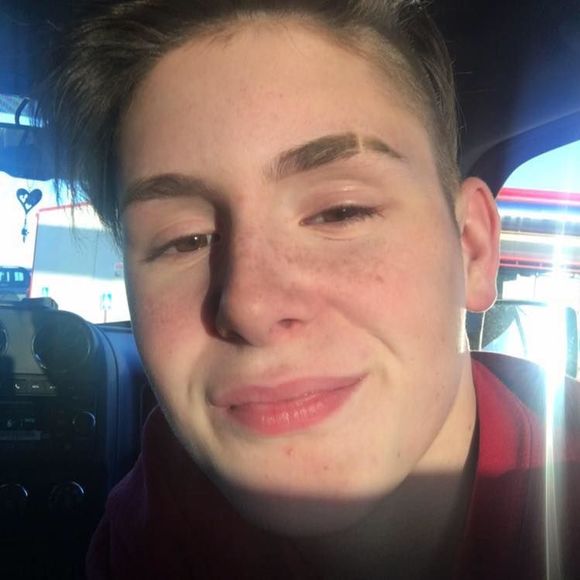 Meet your Posher, Donald - Picture 1 of 1